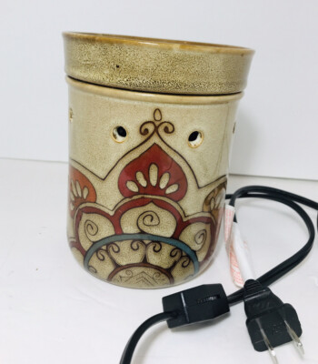 Scentsy Wax Warmer Plug In Earth-tone Medallion Design Works! EUC