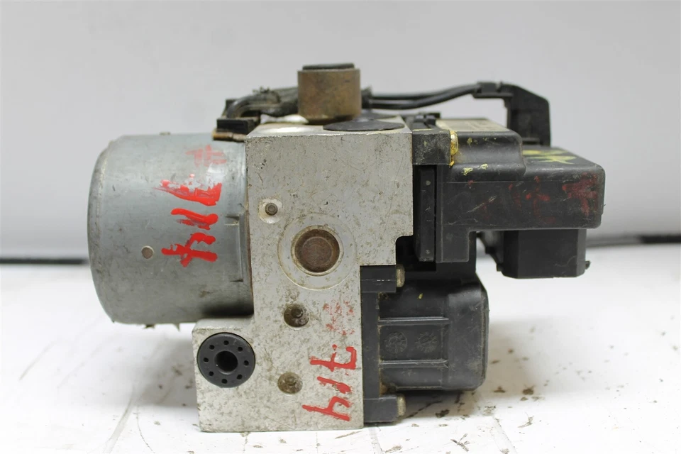 10432910 Pontiac Grand Prix 00-03 ABS Antilock Brake Pump Control OEM 238 6L1 - Image 2 of 4