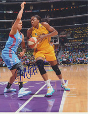 Nnemkadi Ogwumike Autographed 8x10 Los Angeles Sparks E148