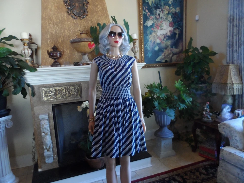 Vestido Vaina Prada Azul Marino/Blanco Rayas Talla IT 38 - US 2 Foto 3 de 4