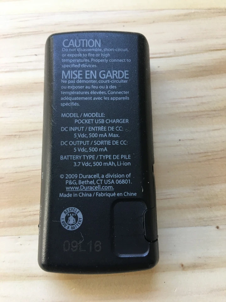 Duracell Pocket USB Charger In 5V/500mA Out 5V/500mA w/ Mini B connector - Image 2 of 4