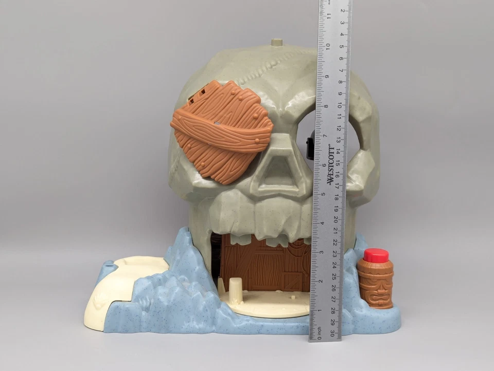 Mattel 2011 Disney Jake & the Never Land Pirates Peter Pan Skull Island Playset - Image 4 of 4