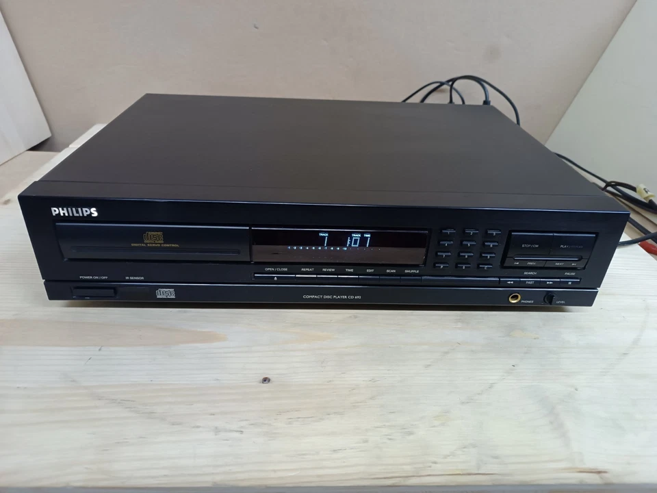 Philips CD-692 Top Player mit CDM12.1 Laufwerk, digital out