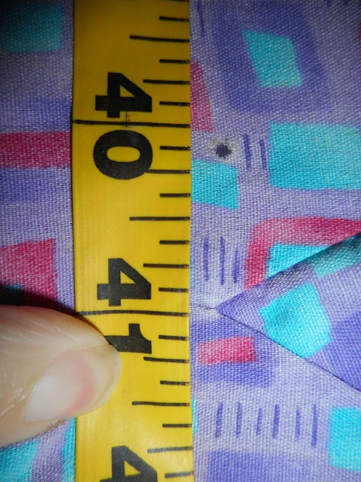 Purple Squares Sz XL Scrub Top Medical Uniform - Image 4 of 4