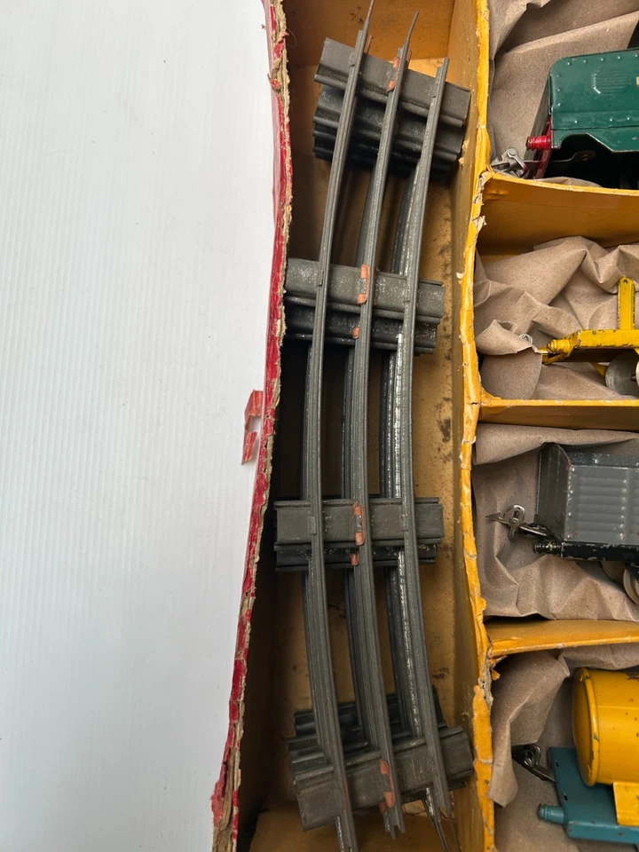 LR (Jep Hornby) Coffret Loco 020 PO + 3 wagons + rails courbes échelle O Train - Photo 3/4