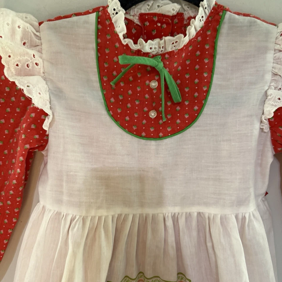 Delantal rosa vintage fresa pastel delantal sin etiqueta de talla años 80 usado en excelente estado Foto 3 de 4