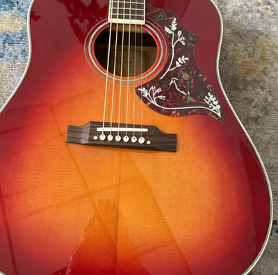 US Warehouse EQ Hummingbird Acoustic Guitar Sunburst Spruce Body