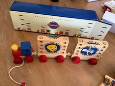 Vintage 1992 Looney Tunes Wooden Puzzle Pull Toy Train New in box Bugs Daffy