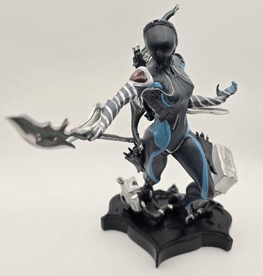 Warframe Collector's Statue Mag, Has Been Displayed!