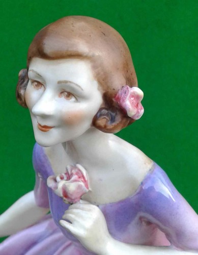 ROYAL WORCESTER - THE DUCHESS' DRESS (HUGE) - RW3106 - FREDA DOUGHTY. - Picture 5 of 12