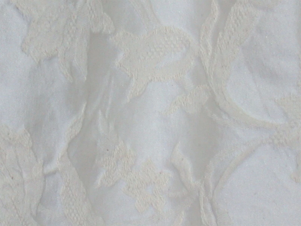 Cortina Jacquard Veratex con Flecos Pesados ~ Marfil ~ 137" W x 42" L con Flecos de 3" Foto 4 de 4