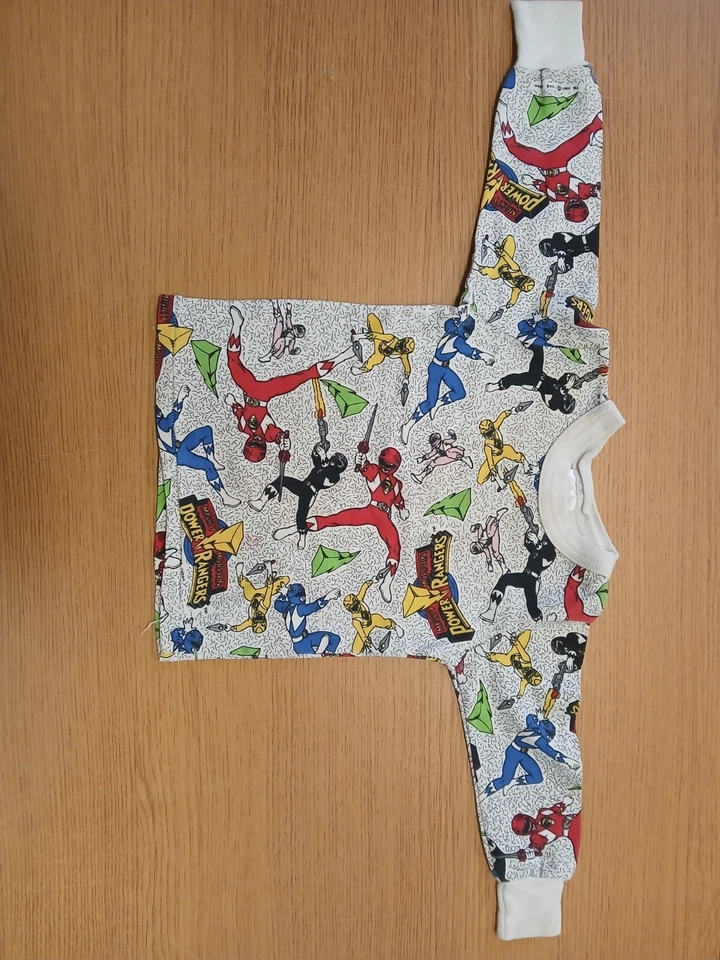 ВИНТАЖНЫЙ НАБОР ДЛИННЫХ ВИХРЕЙ 1994 POWERRANGERS СДЕЛАНО В США! Размер 4 100% хлопок - Изображение 2 из 4