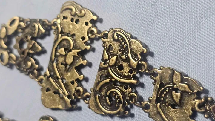 Picture 4 of 5