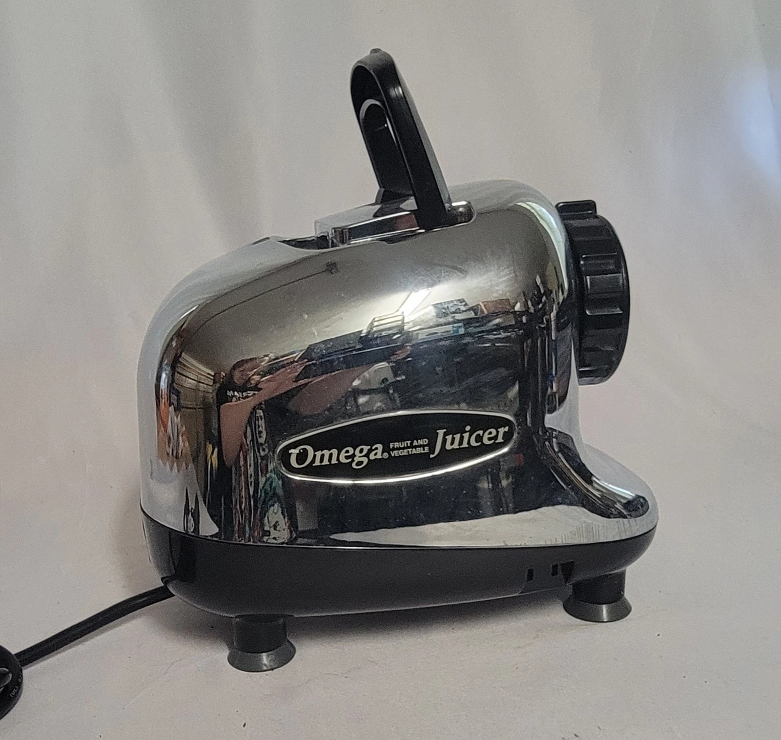Omega Juicer 8005 Stainless Steel Motor Base Only - Tested Works