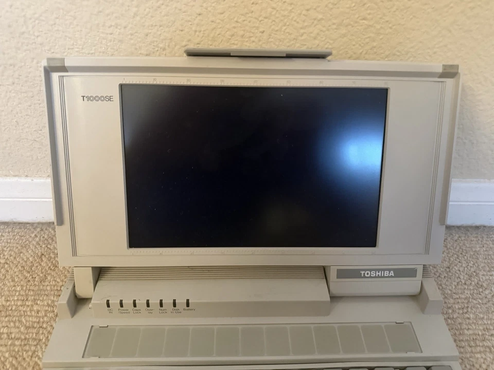 Toshiba T1000SE винтажный ноутбук модель PA8003U на запчасти - Изображение 2 из 4