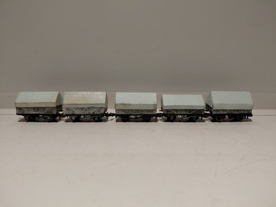 Peco Spur N 5 x Bohlenwagen mit selbstgebauten Hauben (China Ton)