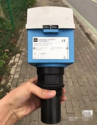Endress + Hauser FMU231E-AA32 Transmitter new but with cosmetic wear