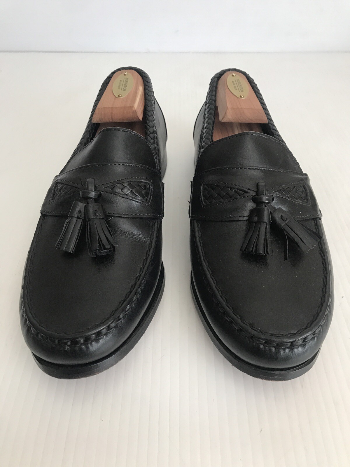 Allen Edmonds Maxfield Tassled Loafer - Black Leather - 8 3E  (B54) image 2