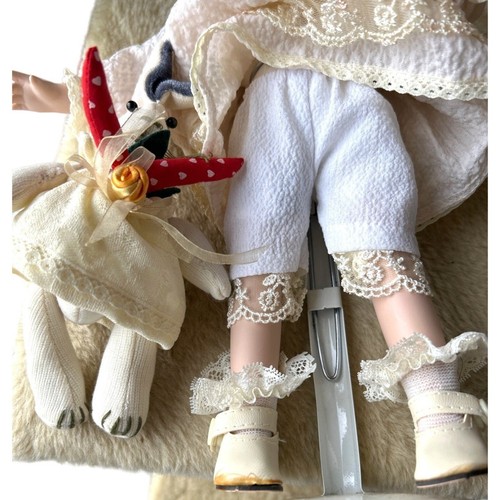 Vintage Porcelain Little Girl Doll Holding a Rabbit - Stand Included - Picture 7 of 10