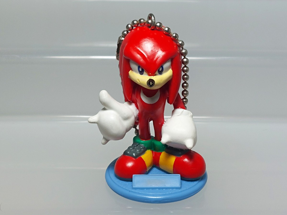 Sonic the Hedgehog Knuckles the Echidna Keychain Figure SEGA 1998