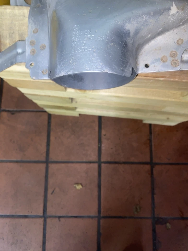 Tubo de escape cromado Skoda Octavia RS MK4 NX punta lado derecho genuino 2020-2024 Foto 4 de 4