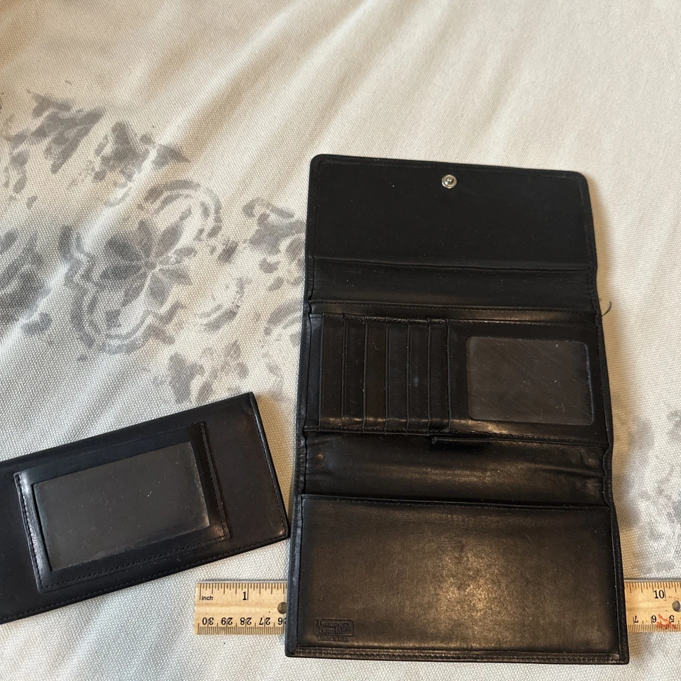 复古 Dooney and Bourke 黑色皮革信封钱包,带支票簿套 — 第 4/4 张图片