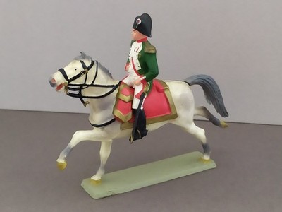 STARLUX EMPIRE NAPOLEON 1/32 FH60501 NAPOLEON WHITE HORSE NR 1