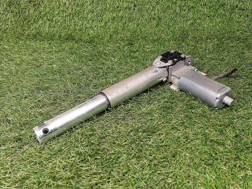 BMW 5 E60 E61 2008 Stellmotor elektrische Sitzverstellung 8320446 DTR61972