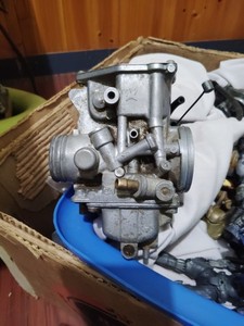 Honda ATC250ESBig Red Carburetor 1985-1986needs Screws For Bowl Possible Rebuild