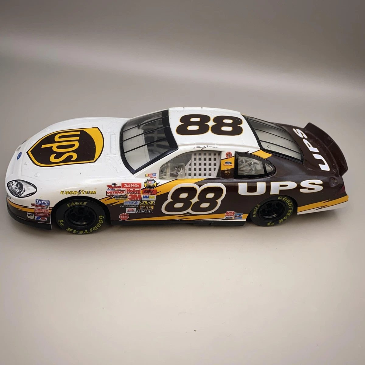 Todd Gilliland #38 A&W 2022 Ford NASCAR Authentics 2023 Wave 1 1/64 Die