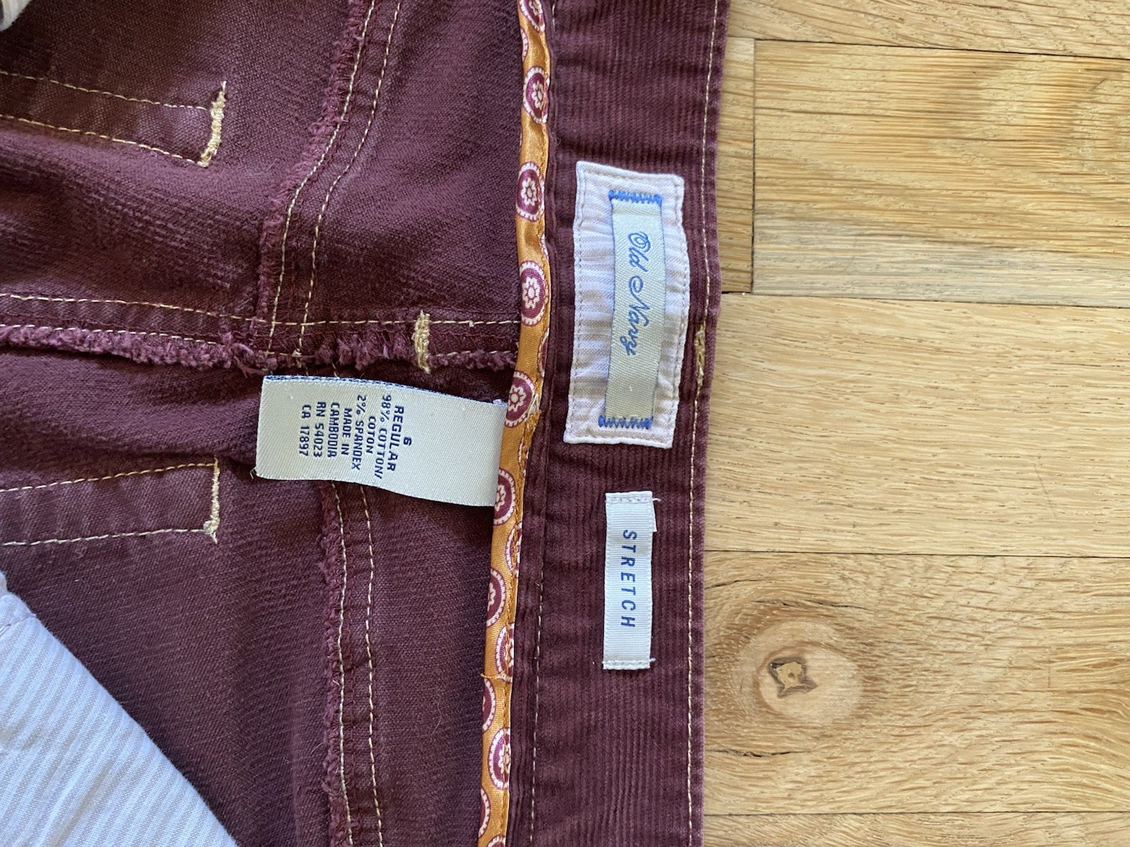 Burgundy Color Corduroy Old Navy Size 6 Bell Bottom Pants