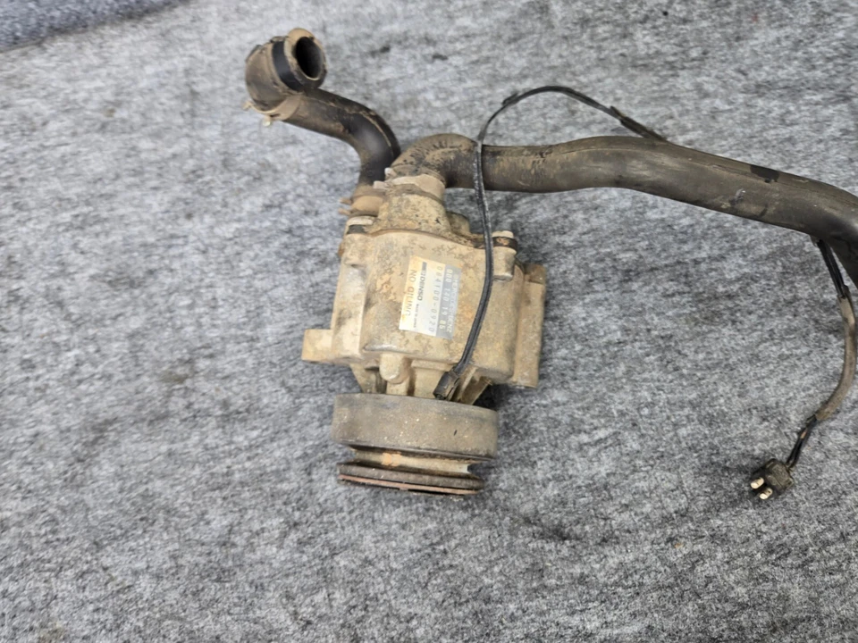 Conjunto de bomba de inyección de aire smog Mercedes W126 560 Sel 560 SE OEM Foto 2 de 4