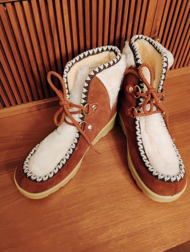 Vintage 70s Women's Brwn/white Mukluk Faux Fur Lace-up Ankle Winter Boots US Sz7 - Picture 1 of 6