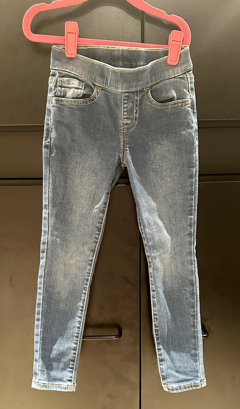 Cat&Jack Girls Size 5 Jeggings EUC Pockets Stretch Waist