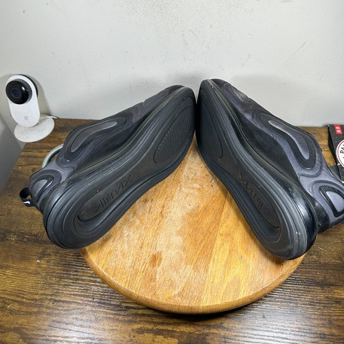 Nike Air Max 720 Total Eclipse Triple Black Shoes Men's Size 9.5 AO2924-004 - Picture 7 of 8