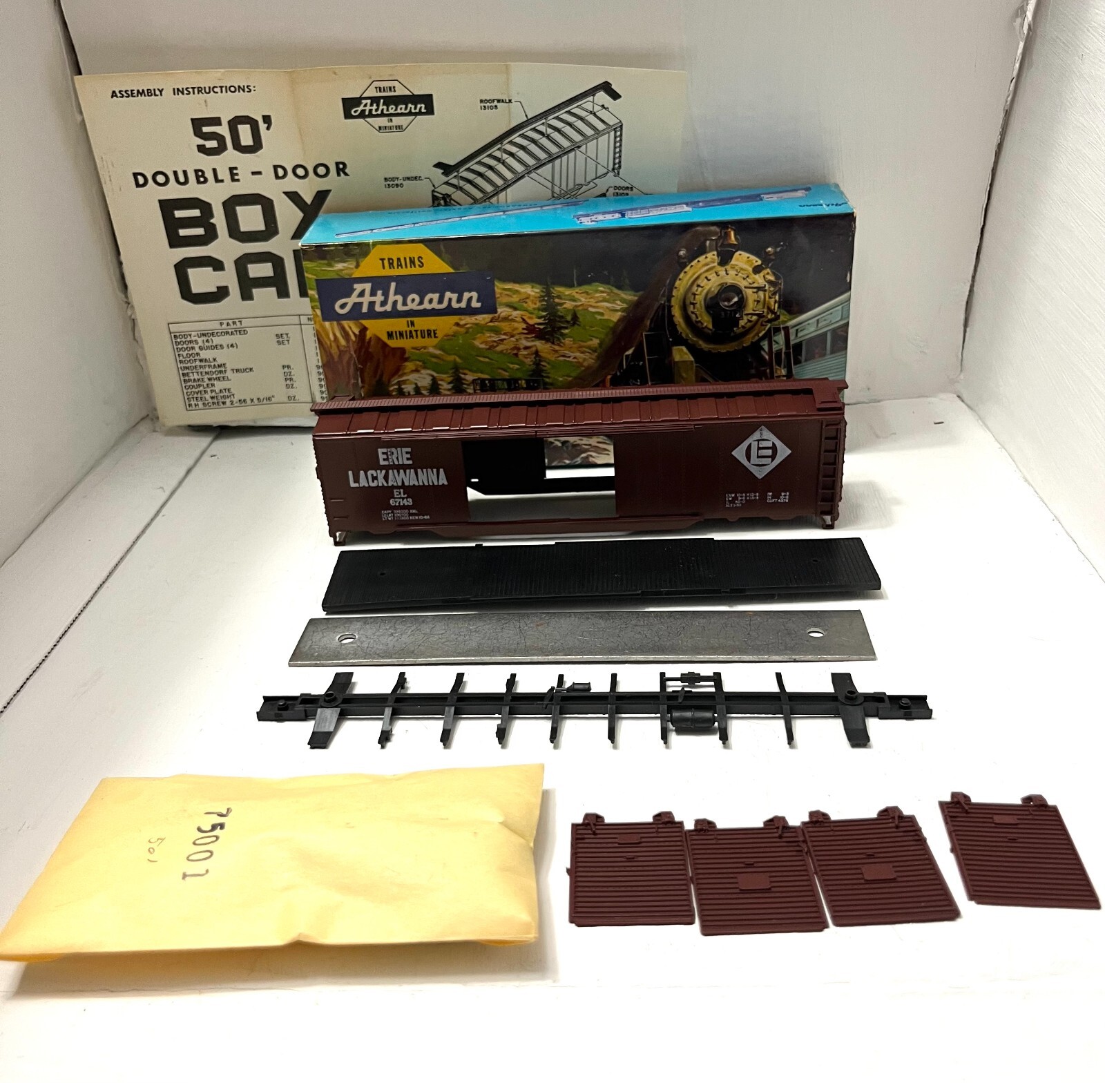 Athearn HO Scale EL 67143 50' Boxcar Erie Lackawanna DG574