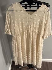 KIRUNDO NWT White Swiss Dot Blouse Top Lantern Sleeve V-Neck Button-Front Size L