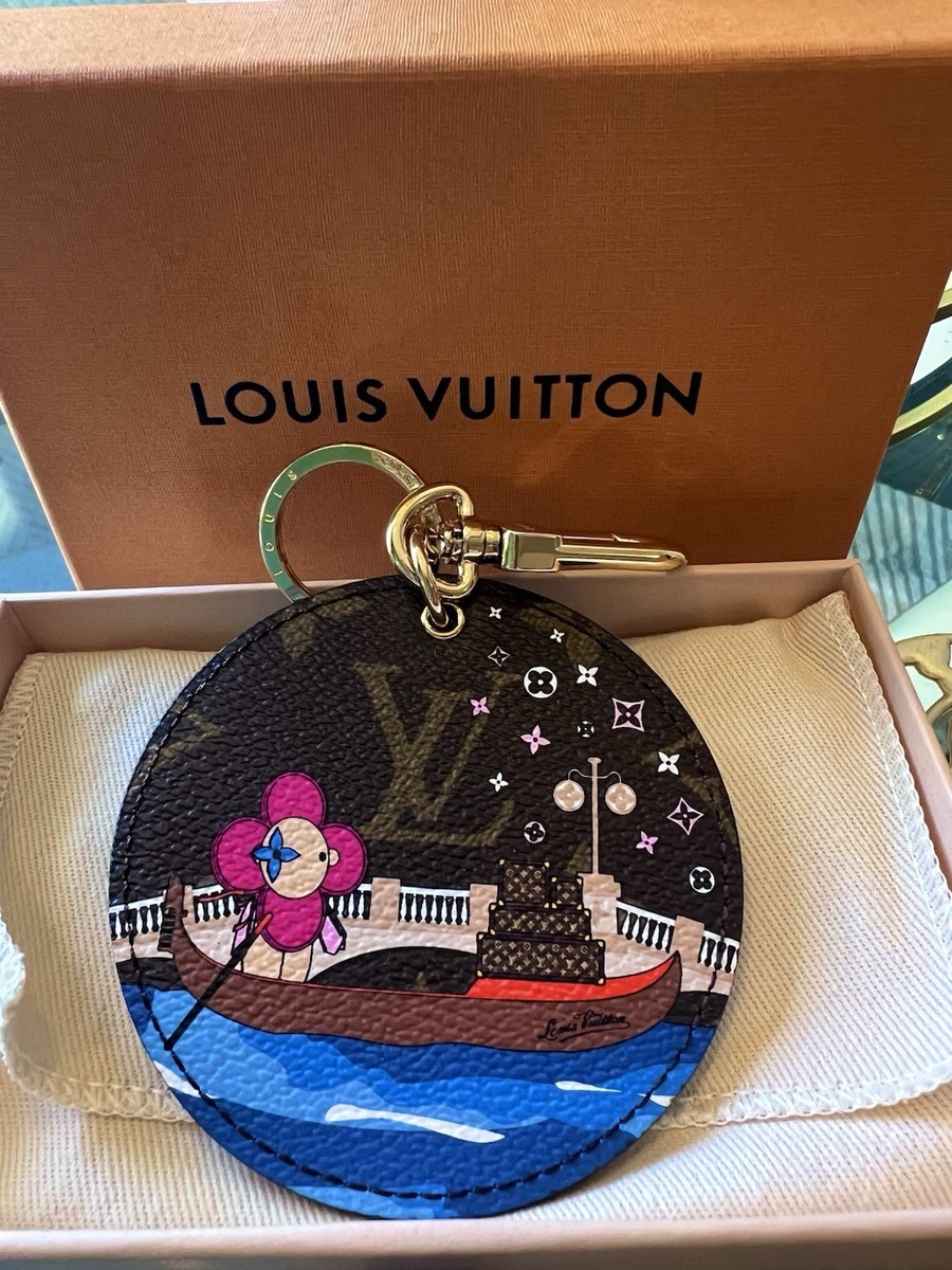 BN Louis Vuitton Illustre Vivienne Venice Xmas Edition Bag Charm and Key  Holder - Main Image