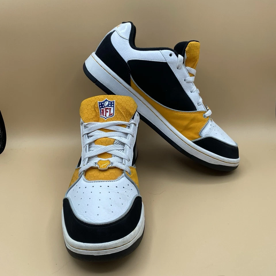 Zapatos Reebok NFL Pittsburgh Steelers para hombre 11,5 blanco amarillo negro usados en excelente estado Foto 2 de 4
