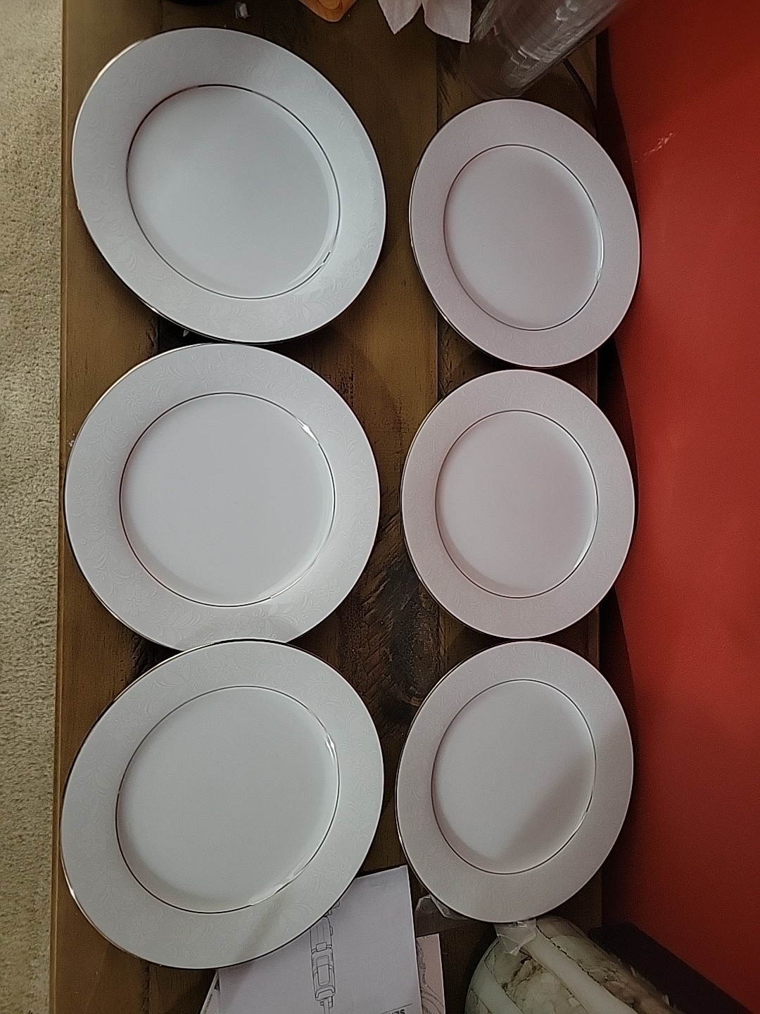 *RARE* LOT OF 4 WEDGWOOD - Bone China, SIGNET PLATINUM Salad / Dessert Plates