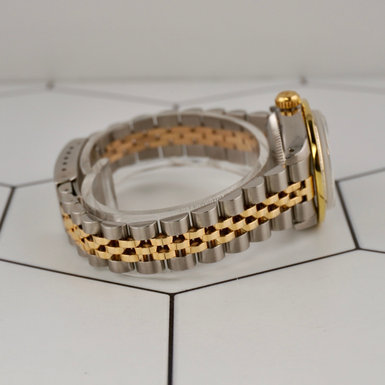 Rolex Ladies Datejust 26mm 18k Yellow Gold/Steel 2ct Diamonds Ice-Blue Dial image 6