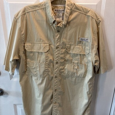 Magellan Outdoors Fishing Khaki M Button Down Shirt Fishing Gear Pockets