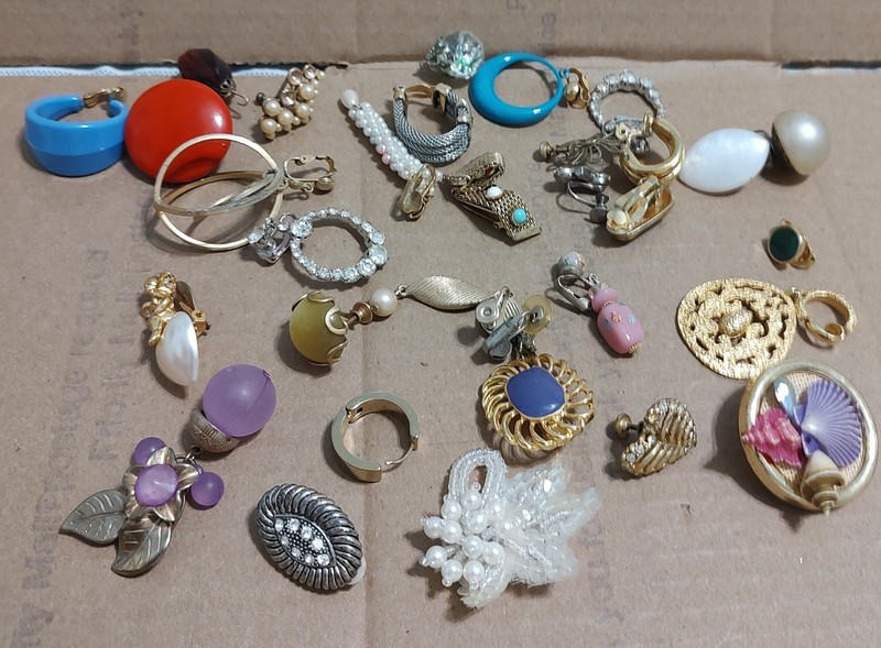 Huge Lot Of Single Earrings