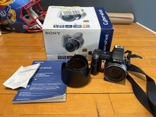 Sony Cyber Shot DSC-H7 8.1MP Digital Camera Bundle