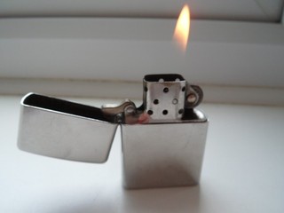 VINTAGE ZIPPO POCKET LIGHTER A 13 2013 WORKS GREAT ONLY £1 BARGAIN £1 ONLY