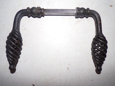 Poignées de porte anciennes en fer forgé