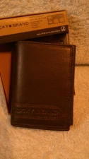 Lucky Brand Brown Trifold Leather Wallet New In Box - Box Is Worn In Front