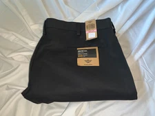 NWT Dockers D3 Pants Mens 40x30 Black Classic Fit Iron Free Khaki Flat Front