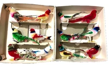 NIB Vintage 12 Chenille Birds in Original Box, Pipe Cleaner Ornaments No. 331-4