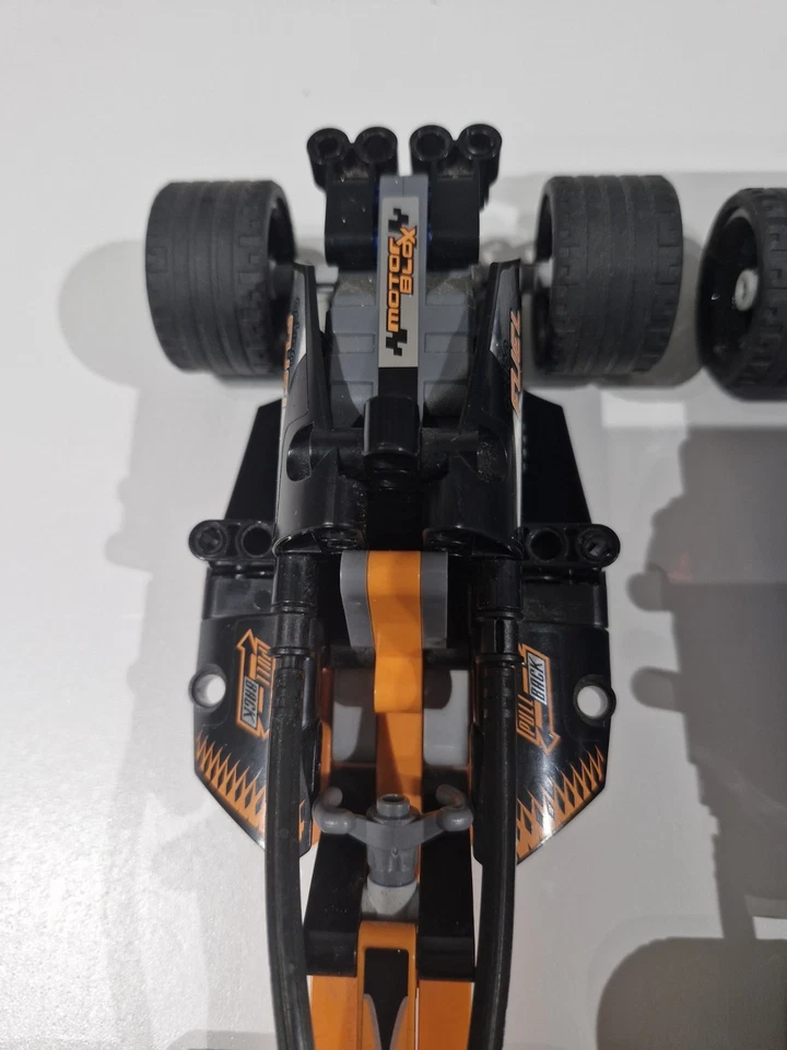 LEGO Technic 42026 Black Champion Racer, photo 3 of 5